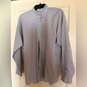 Last chance…going to recycling next week. EUC Ann Mashburn blue white striped